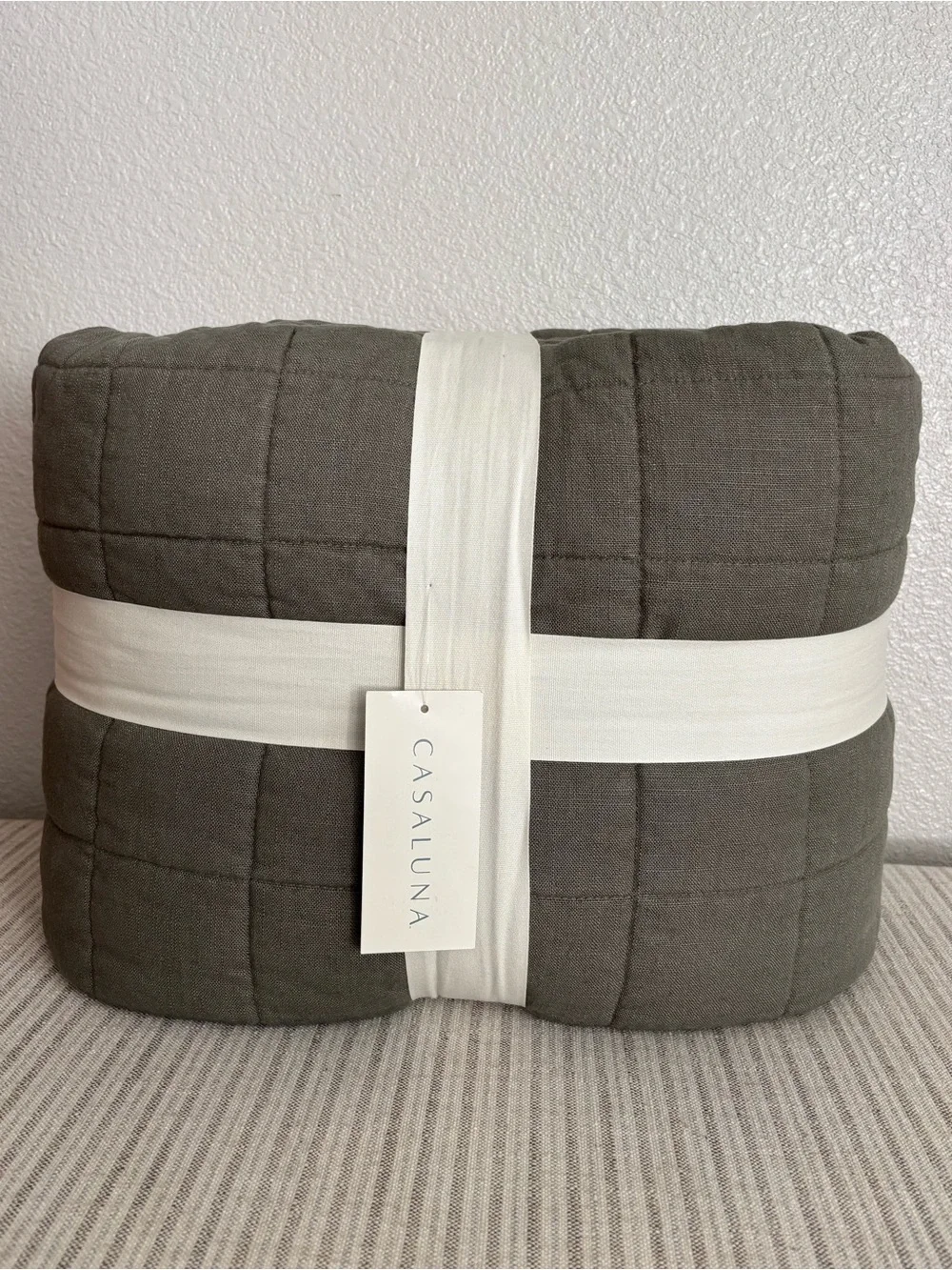 NWT King Plus Heavyweight Linen Blend Quilt Olive Green - Casaluna